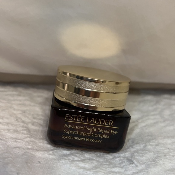 Estée Lauder Advanced Night Repair - Picture 2 of 3